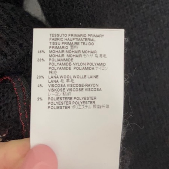 Sweater - Picture 4 of 4